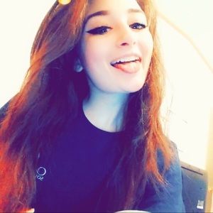 Meet your Posher, Alexis